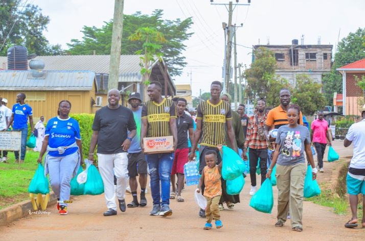 Supporting Mothers at Mbale Main Hospital – A Touching Outreach by Ismail Watenga Foundation